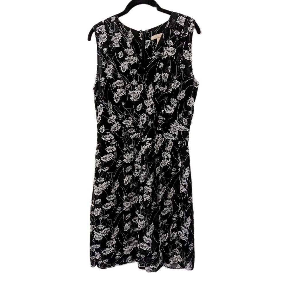 Banana Republic Sleeveless Black and White Floral Professional Dress